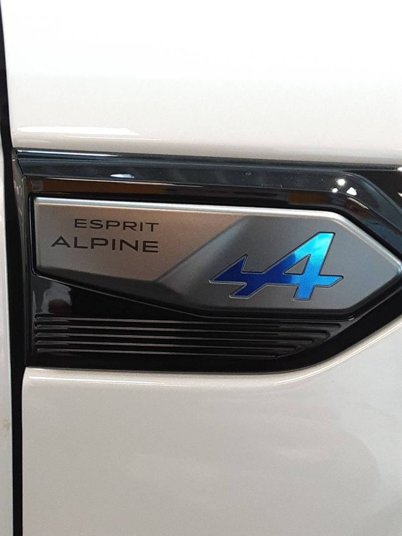 Fahrzeugabbildung Renault ARKANA ESPRIT ALPINE Full Hybrid 145