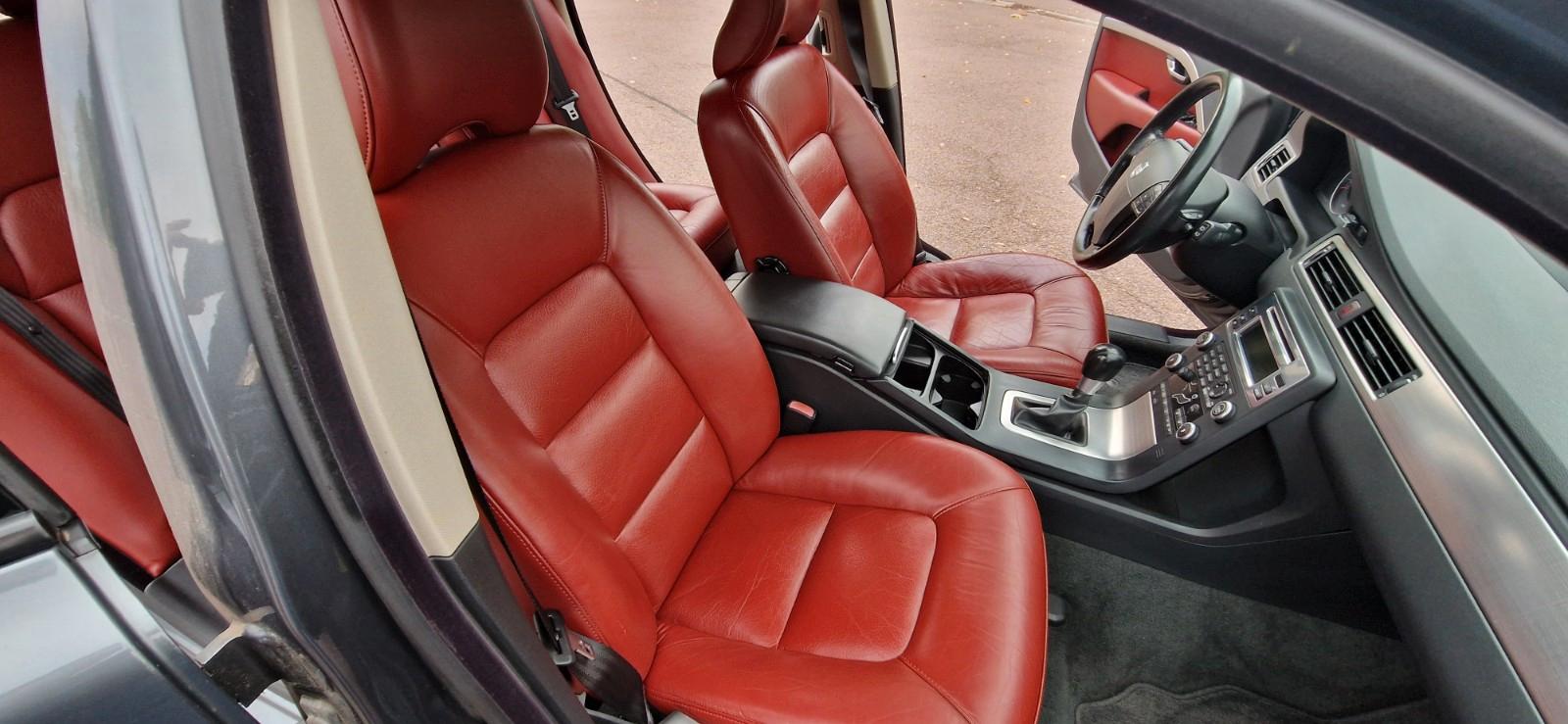 Volvo V70 2007 — photo 6