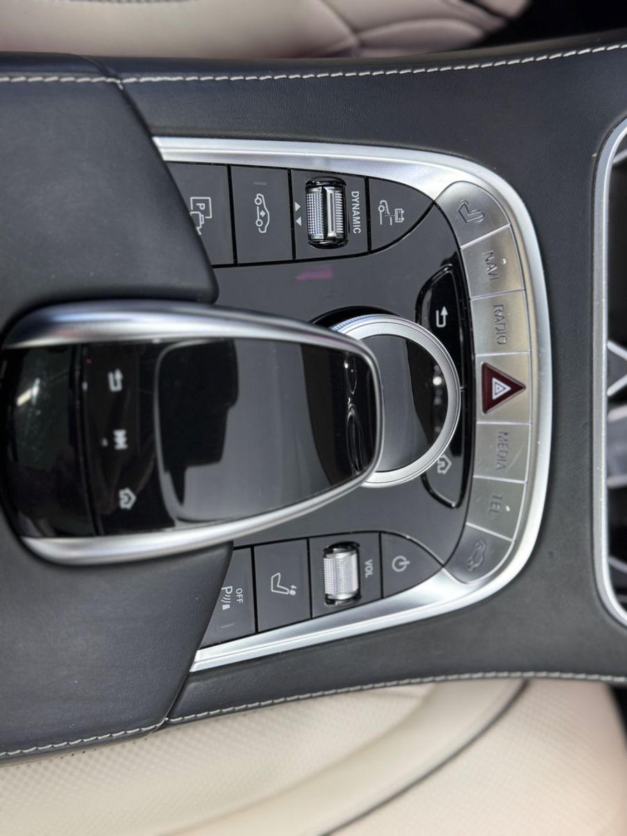 Fahrzeugabbildung Mercedes-Benz S 560e LANG|AMG-LINE|20"ZOLL|PANORAMA|ACC|VOLL