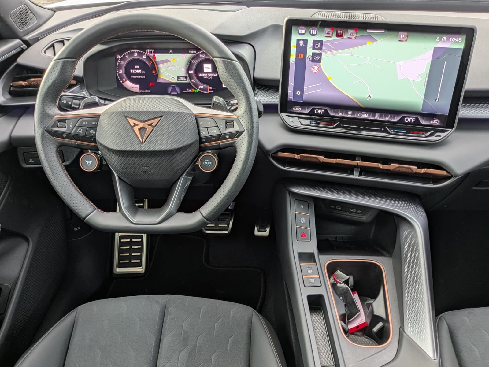 Fahrzeugabbildung CUPRA Terramar 2.0 TSI 4D VZ HUD*MATRIX*PANO*DCC*20"