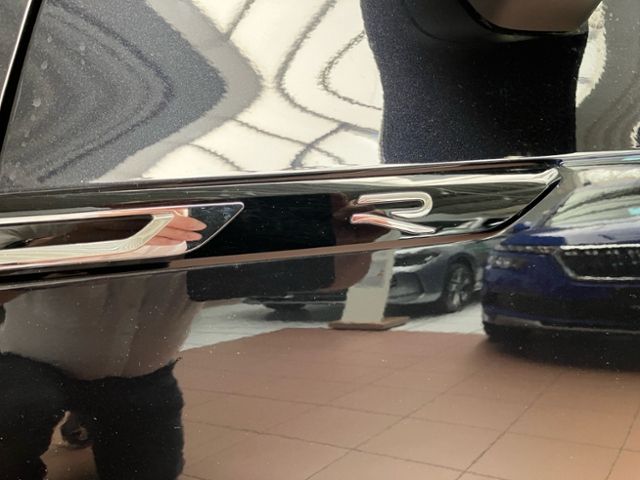 Fahrzeugabbildung Volkswagen Arteon R Shooting Brake 4M 2.0 TSI DSG 4 PANO NA