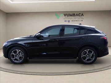 Alfa-Romeo Stelvio - 1