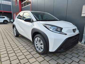 Toyota Aygo (X) - 2