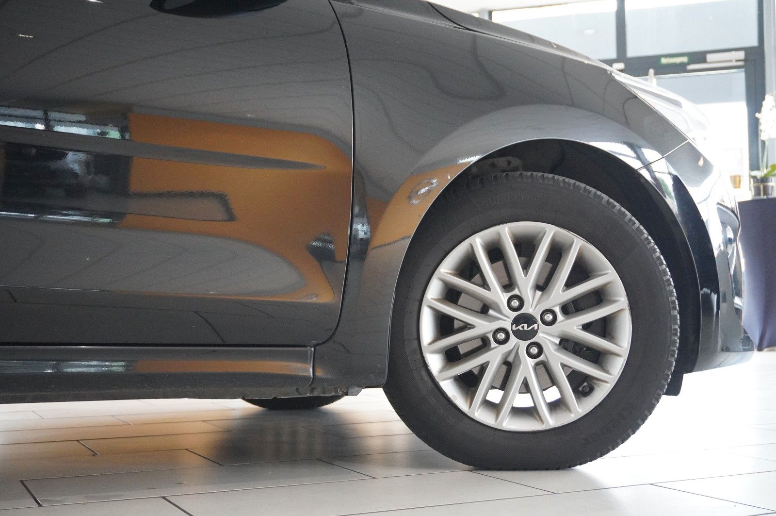 Fahrzeugabbildung Kia Rio 1.0 T-GDI VISION NAVI/LED/KAMERA/LEDER/SHZ