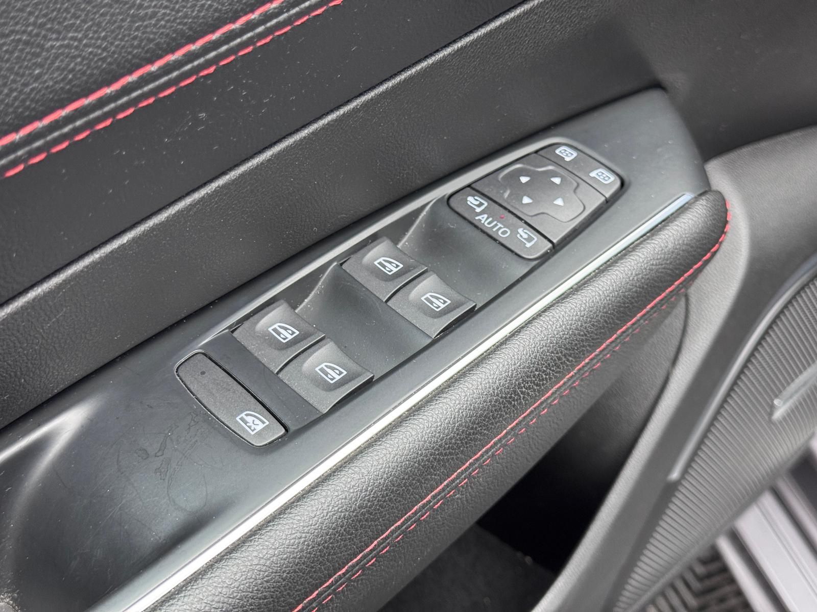 Fahrzeugabbildung Renault LIMITED BLUE dCi 200 EDC/ACC/BOSE/AHK/MASSAGE/DA