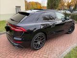 Audi Q8 Blackline 3SL Panorama 22zoll ALLRADLENKUNG - Audi Q8 von privat