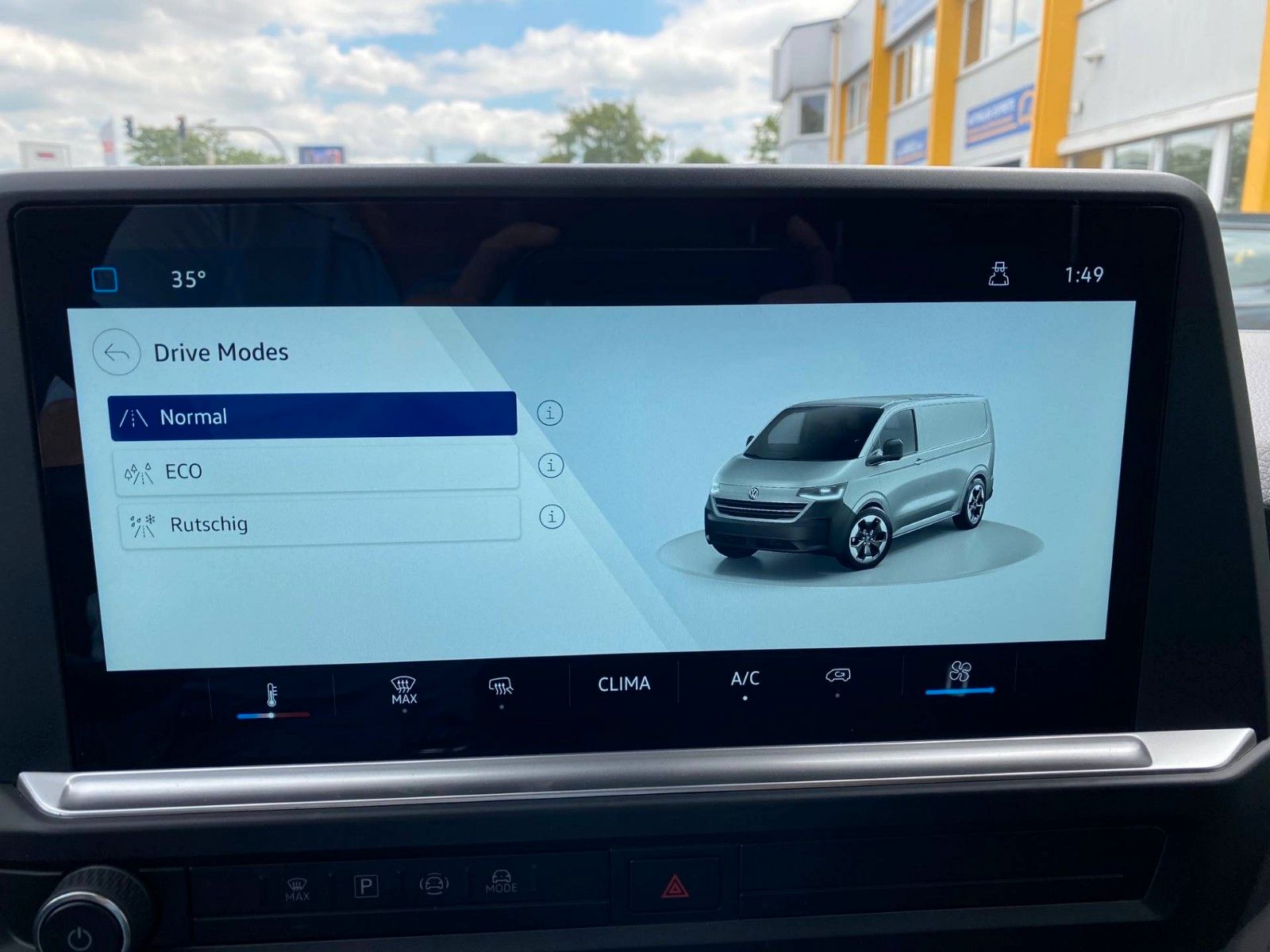 Fahrzeugabbildung Volkswagen T7 Transporter 2.0 TDI Lang+KASTEN+NAVI+KAMERA++