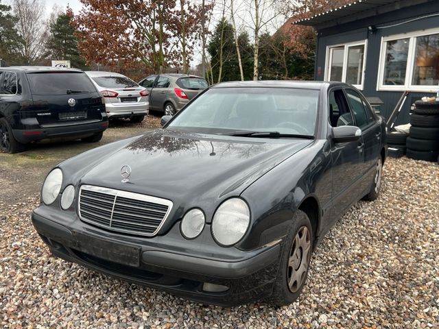 Mercedes-Benz E 200 Limousine Mit Klimaanlage AHK