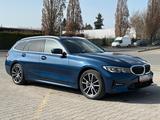 BMW 330e xDrive Advantage  Sportsitze* Digital Tacho - BMW 330 in Freiburg