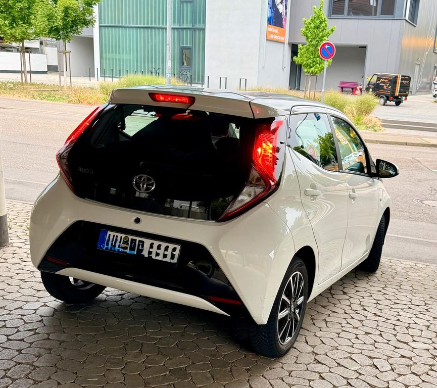 Image of Toyota Aygo (X)