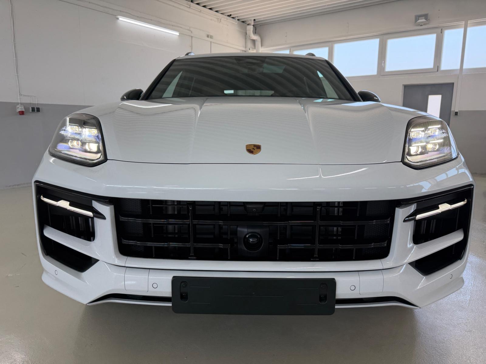 Porsche Cayenne Black Edition, 22",Lp.140.500,00