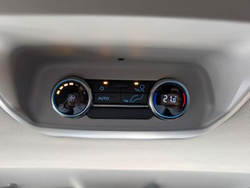 Ford Tourneo Custom 2.0 EcoBlue L1 Titanium +