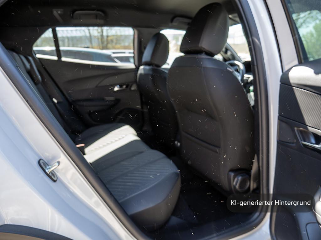 Peugeot 2008 1.2 Hybrid 110 Allure SHZ KAMERA ACC LED