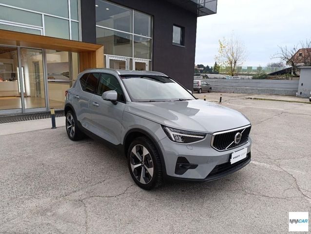 Volvo XC40 2.0 b3 Core auto