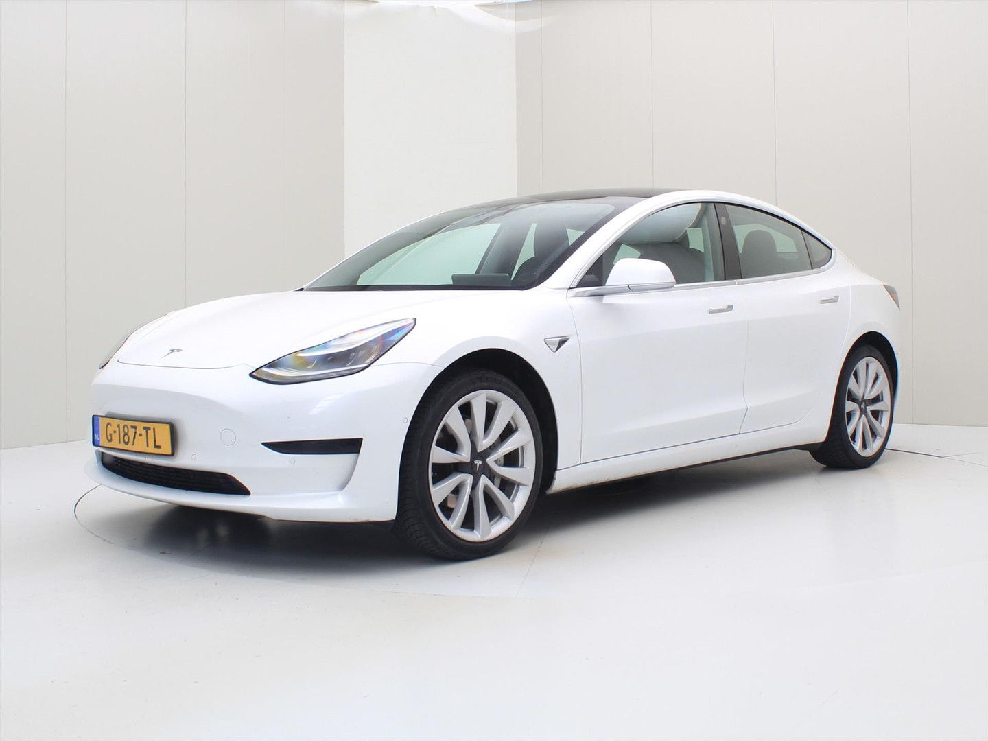 Tesla Model 3 Standard RWD Plus 84,7 % Soh [ AUTOPILOT