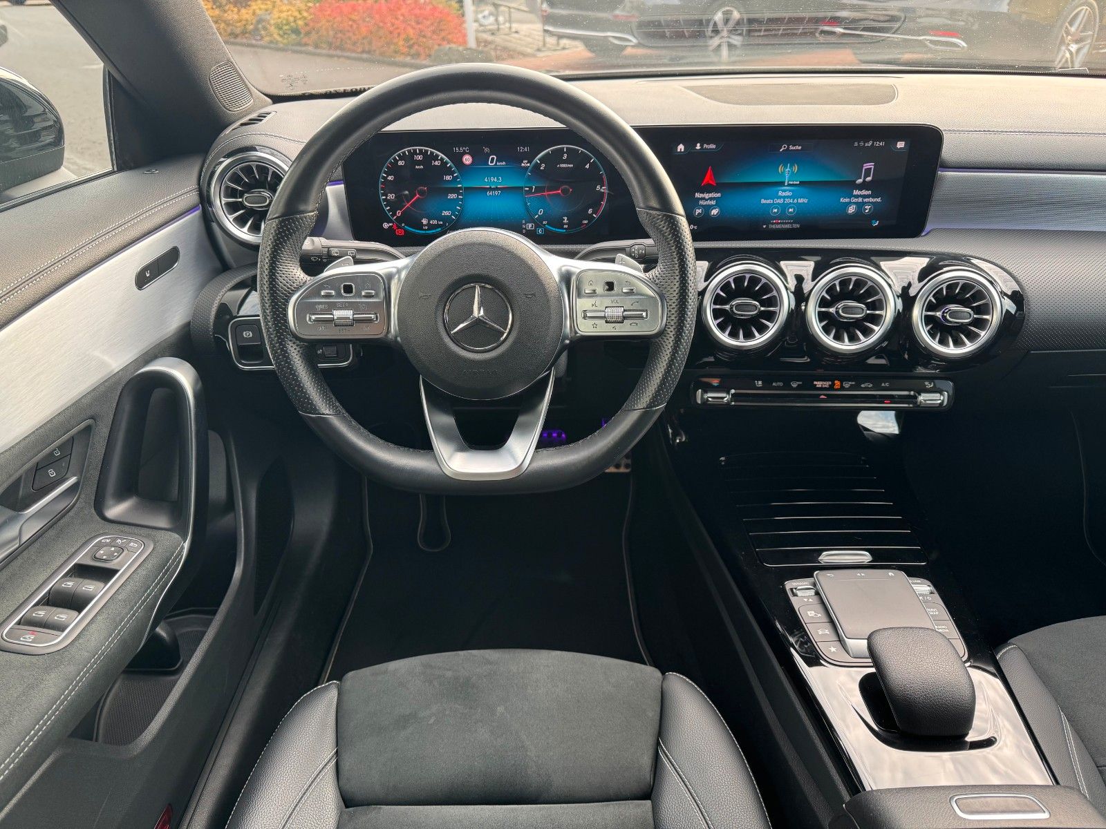 Fahrzeugabbildung Mercedes-Benz CLA 200d SB Edition+AMG+AHK+MultiBeam+Ambiente