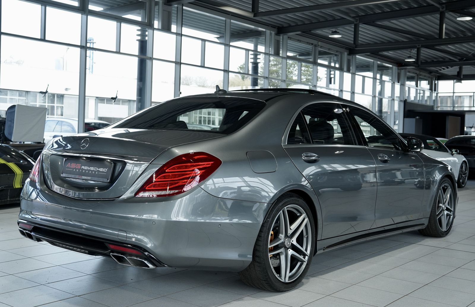 Mercedes Benz S 63 Amg