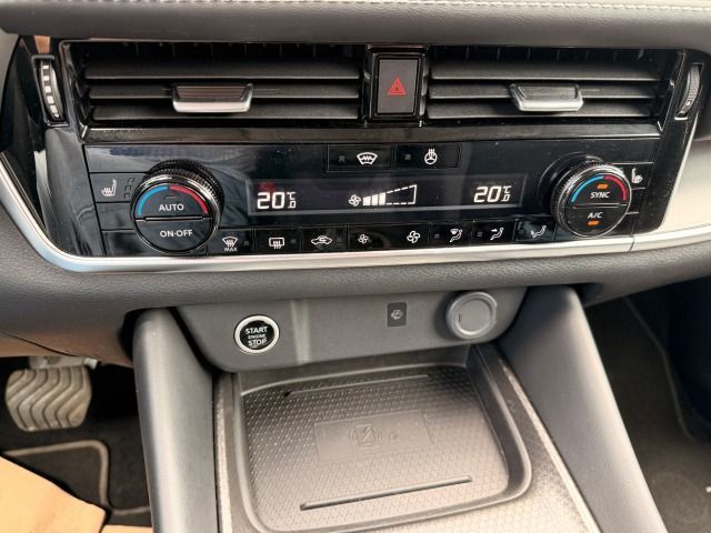 Fahrzeugabbildung Nissan Qashqai 1.3 DIG-T Xtronic N-Connecta*Winterpaket