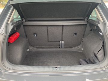 Volkswagen Tiguan - 12
