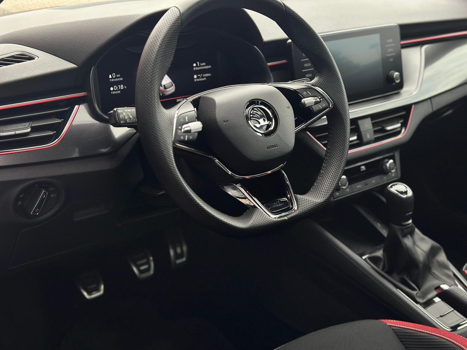 SKODA Scala 1.5TSI MONTE CARLO* LED#AHK#PANO#TEMPO#SHZ - Image 23