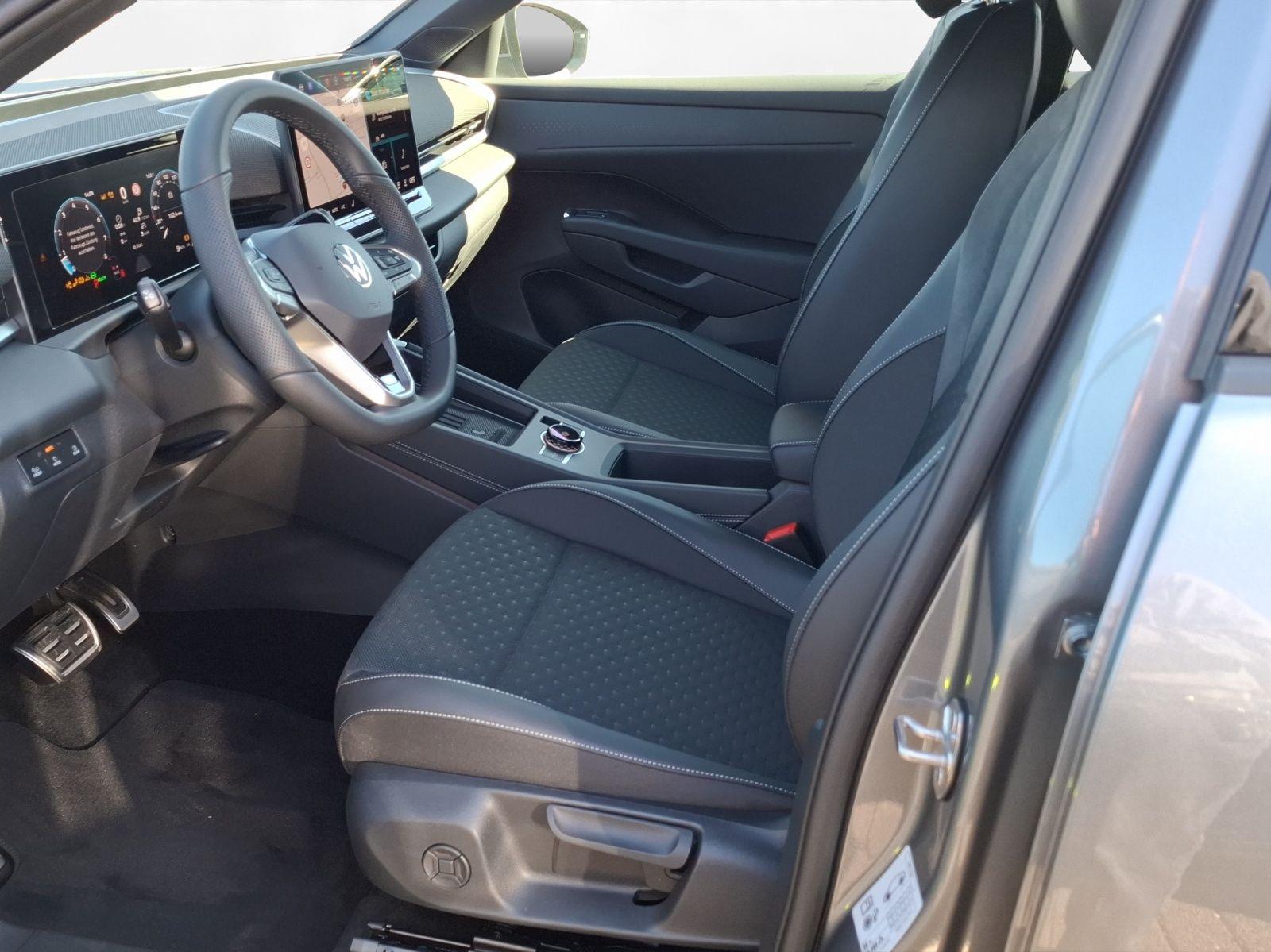 Volkswagen T-Roc R-Line 150 PS DSG | Ahzv. | NAVI | NAVI uv