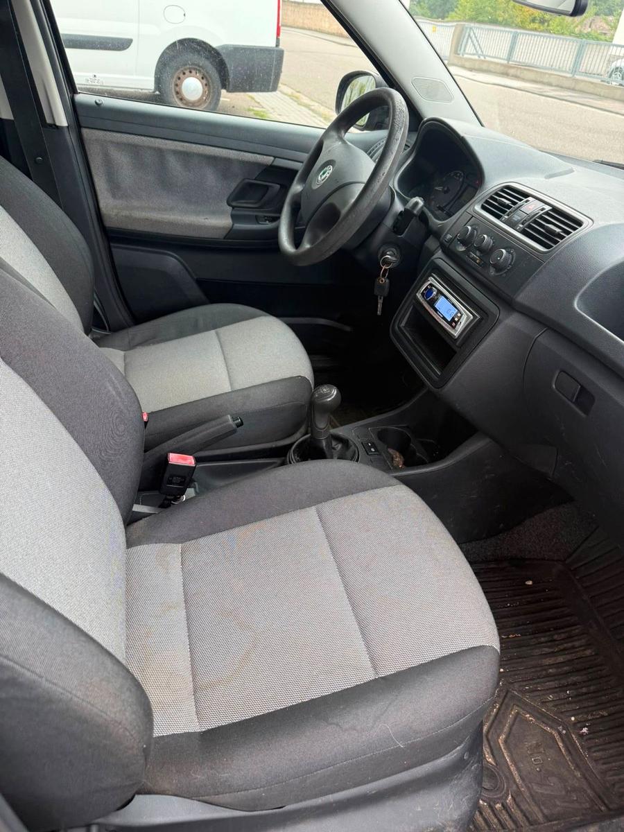 Skoda Fabia 2009 — photo 6