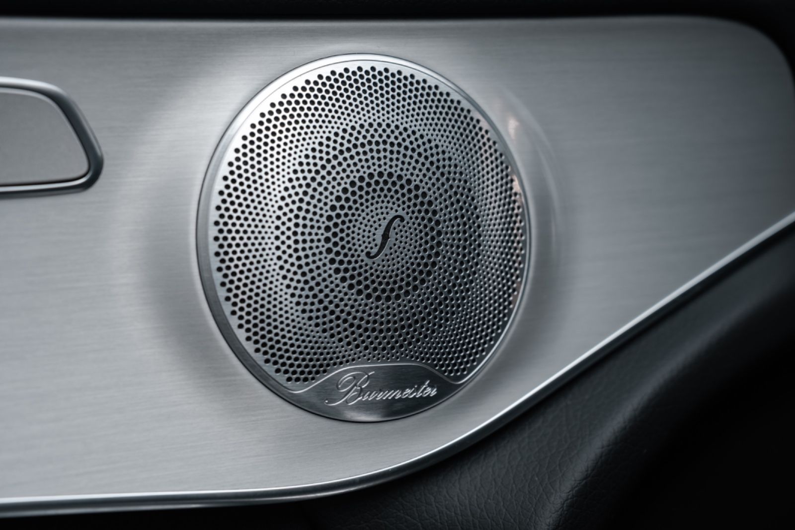 Fahrzeugabbildung Mercedes-Benz GLC 63 S AMG BUSINESS/HUD/PANO/NIGHT/BURM