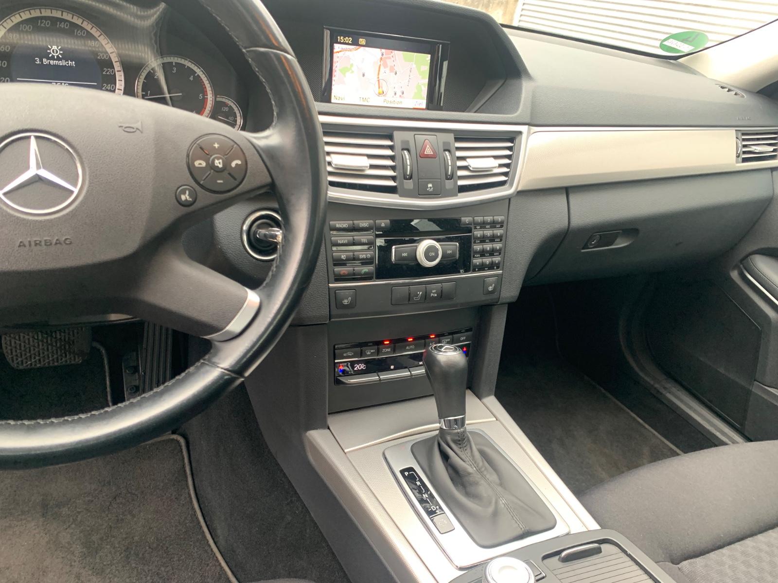 Mercedes-Benz E 220 CDI BlueEfficiency*Navi*Klima*Sitzh*PDC