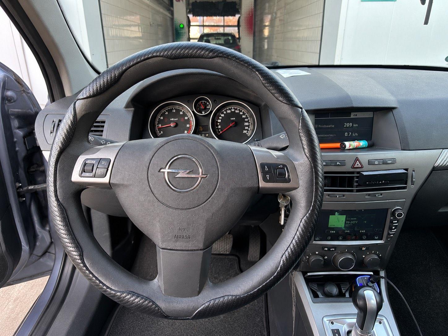 Opel Astra 2006 — photo 5