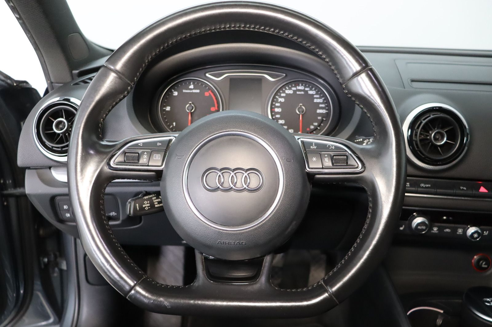 Fahrzeugabbildung Audi A3 2.0 TDI Ambition Sport * Xenon * Alcantara