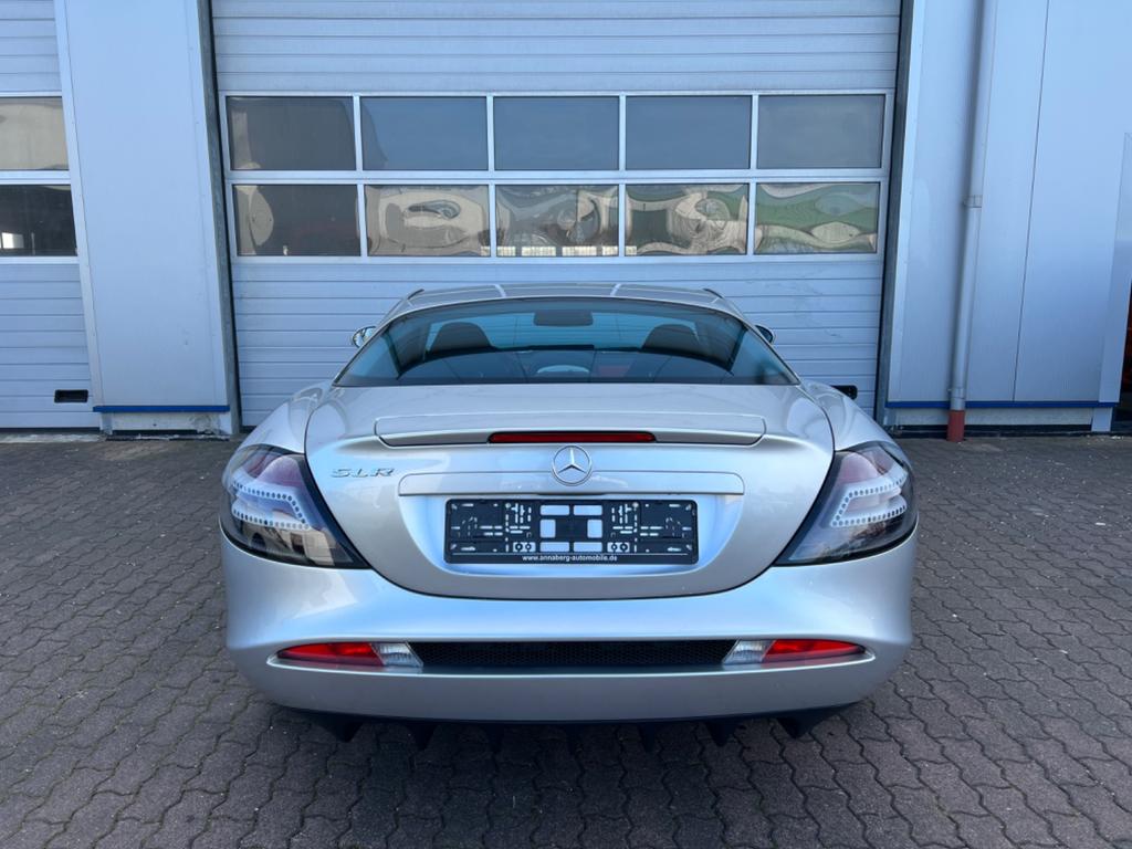 Mercedes-Benz SLR