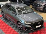 Audi RSQ8 RS Q8 4.0 TFSI quattro B&O 360° Matrix 23Z - graue Audi RSQ8