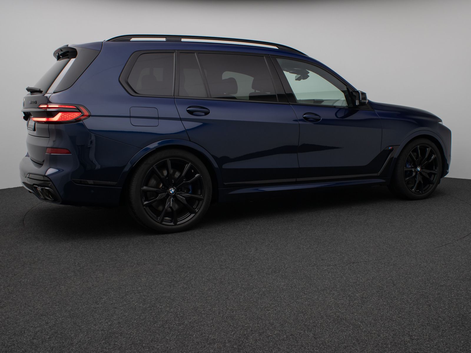 Fahrzeugabbildung BMW X7 M60i xD Panorama 360° HUD DAB H/K SoftCL22"