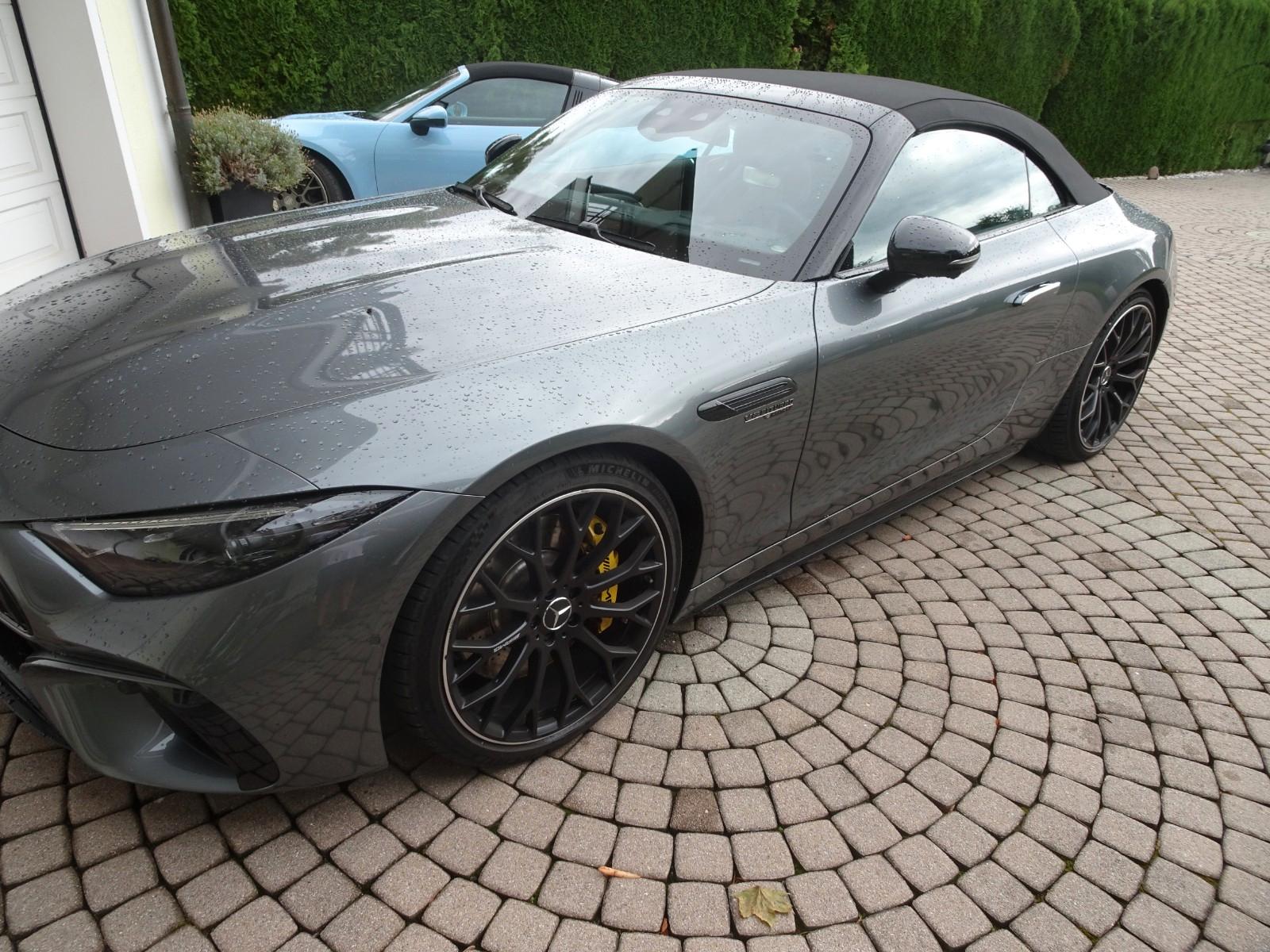 Mercedes-Benz SL 63 AMG 4-Matic/1. Hand/original 12.000 km !