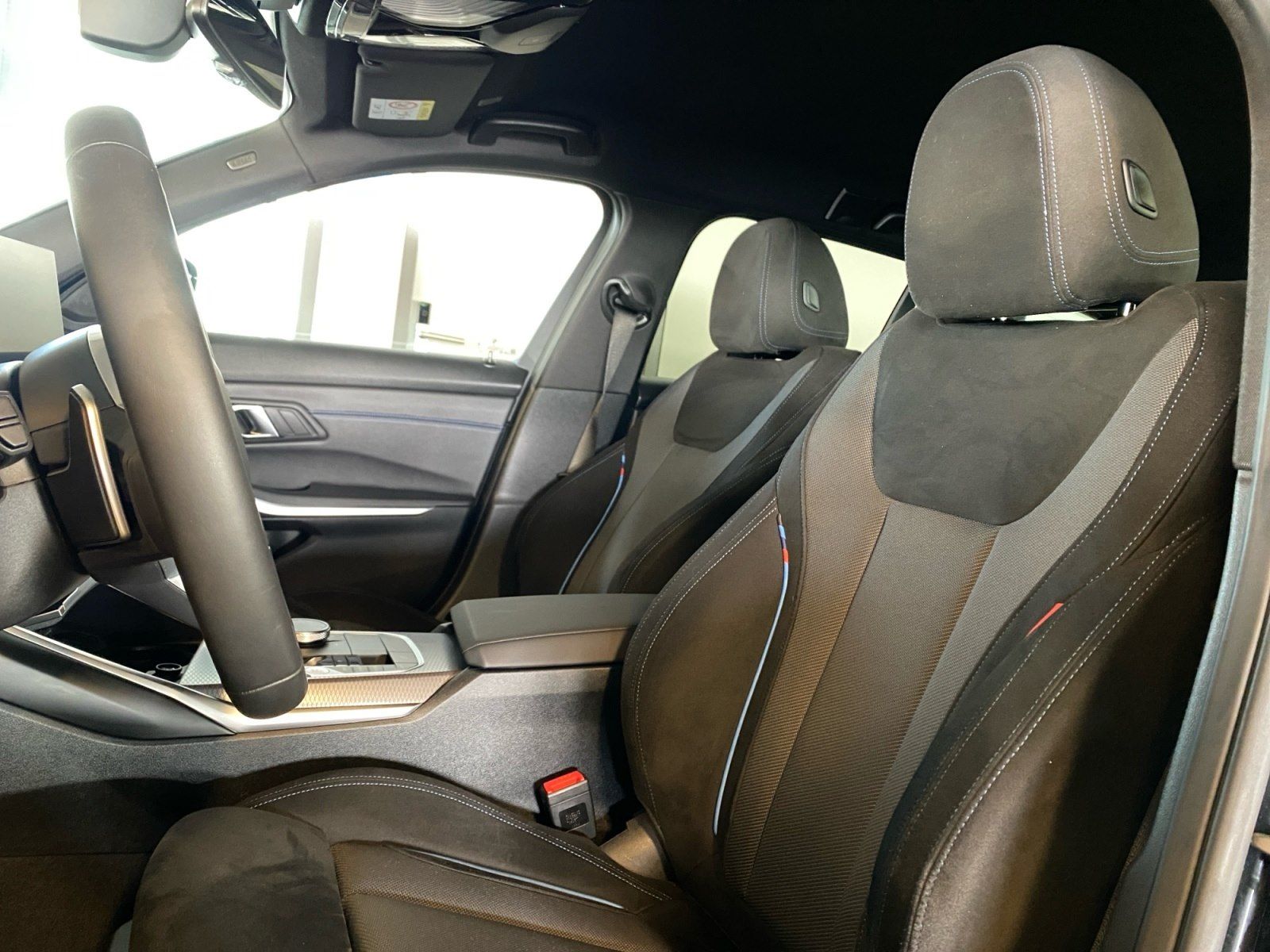 BMW 320 - Bild 8