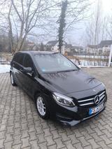 Mercedes-Benz B 220 d Nightpaket *Selbst Park*
