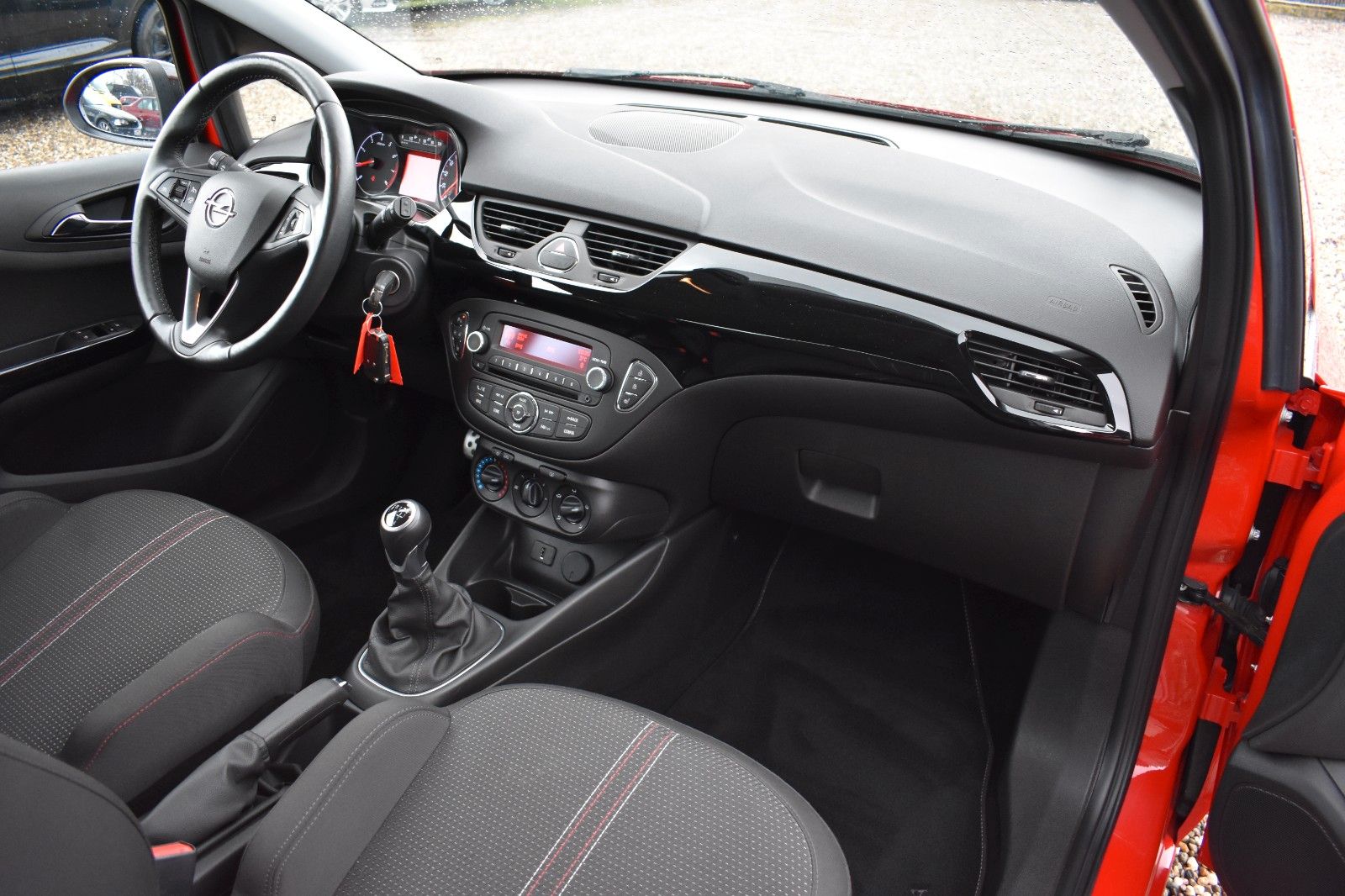 Fahrzeugabbildung Opel Corsa E Color Edition Lenkradhz Sitzhz TÜV Neu