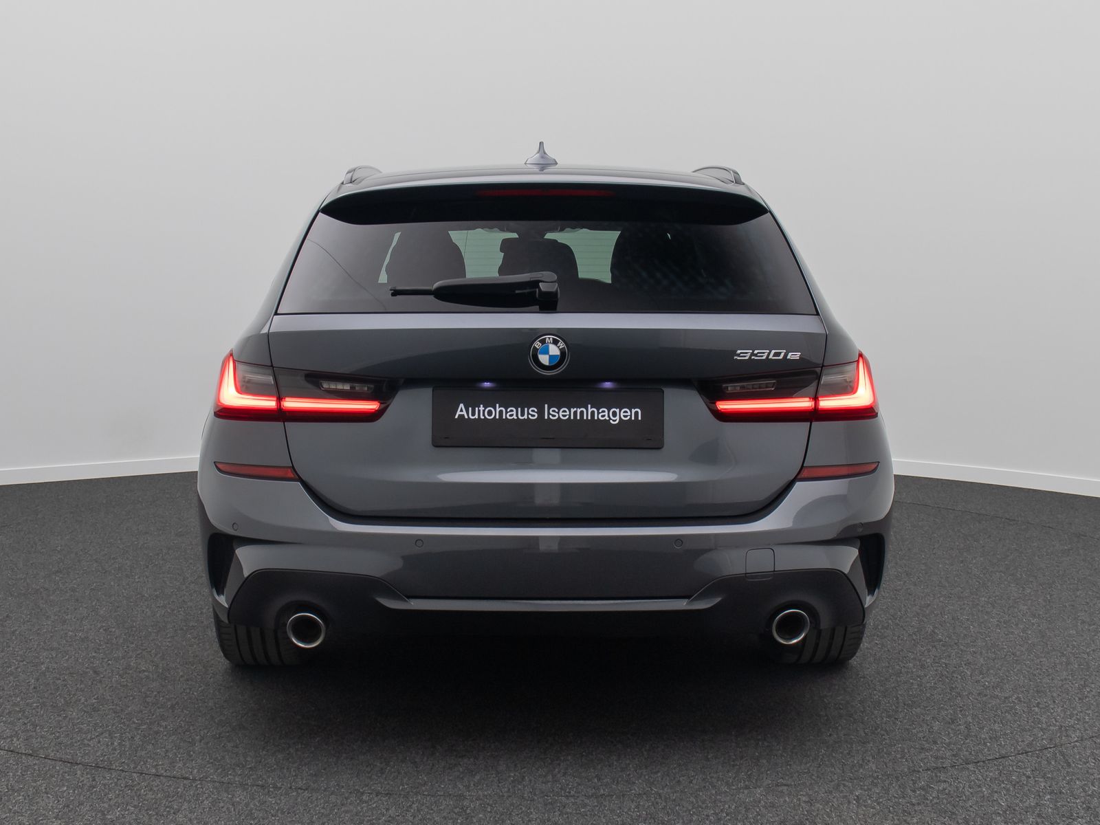 Fahrzeugabbildung BMW 330e M Sport Laser DAB Alarm HUD H/K Komfort 18"