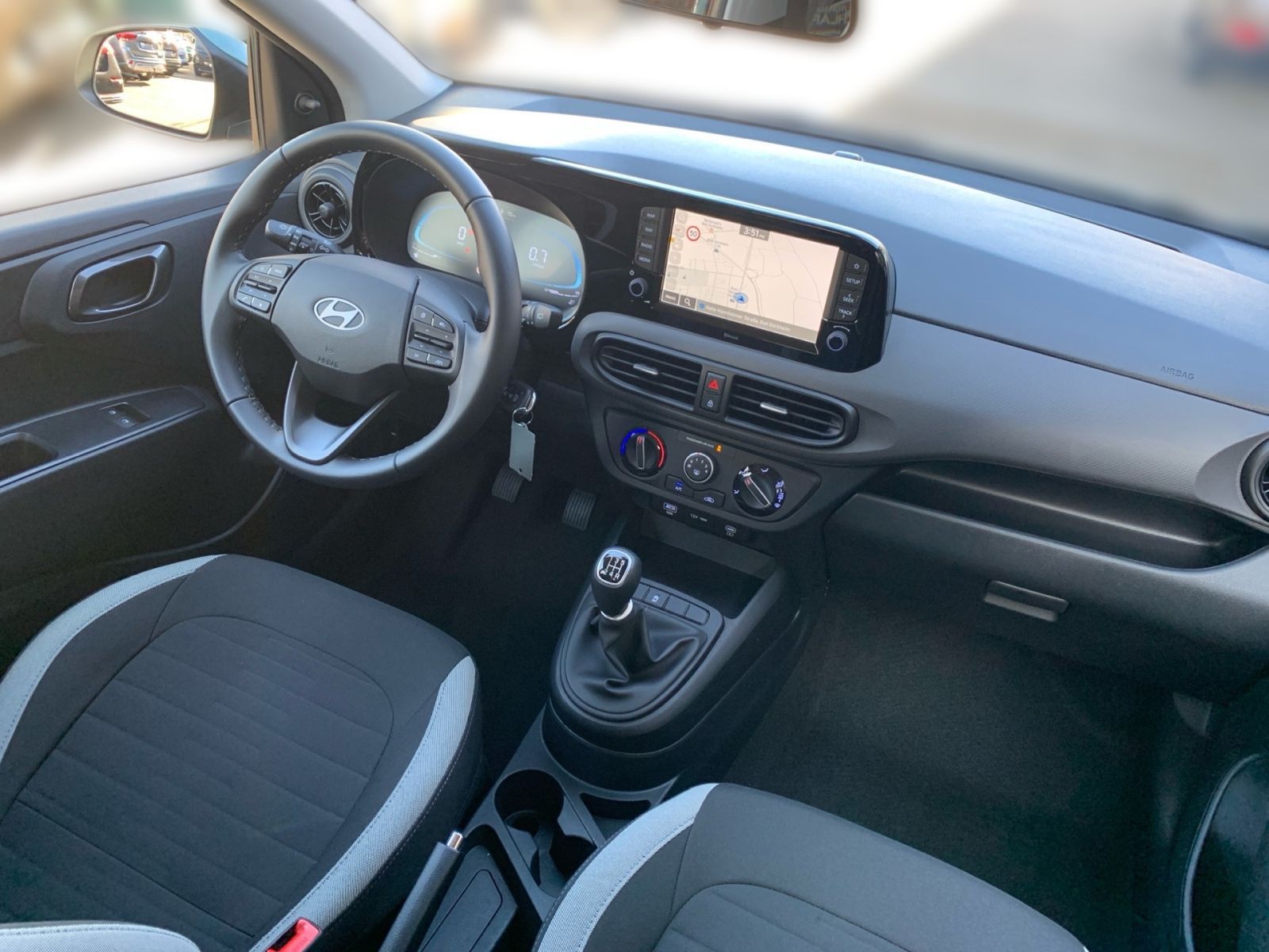 Fahrzeugabbildung Hyundai i10 1.0 Select Navi Kamera