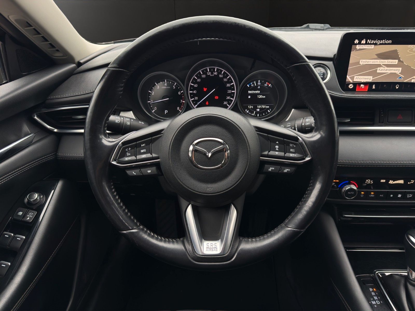 Fahrzeugabbildung Mazda 6 *ACC*360°*Matrix-LED*Bhz.Lenk*HUD*Carplay