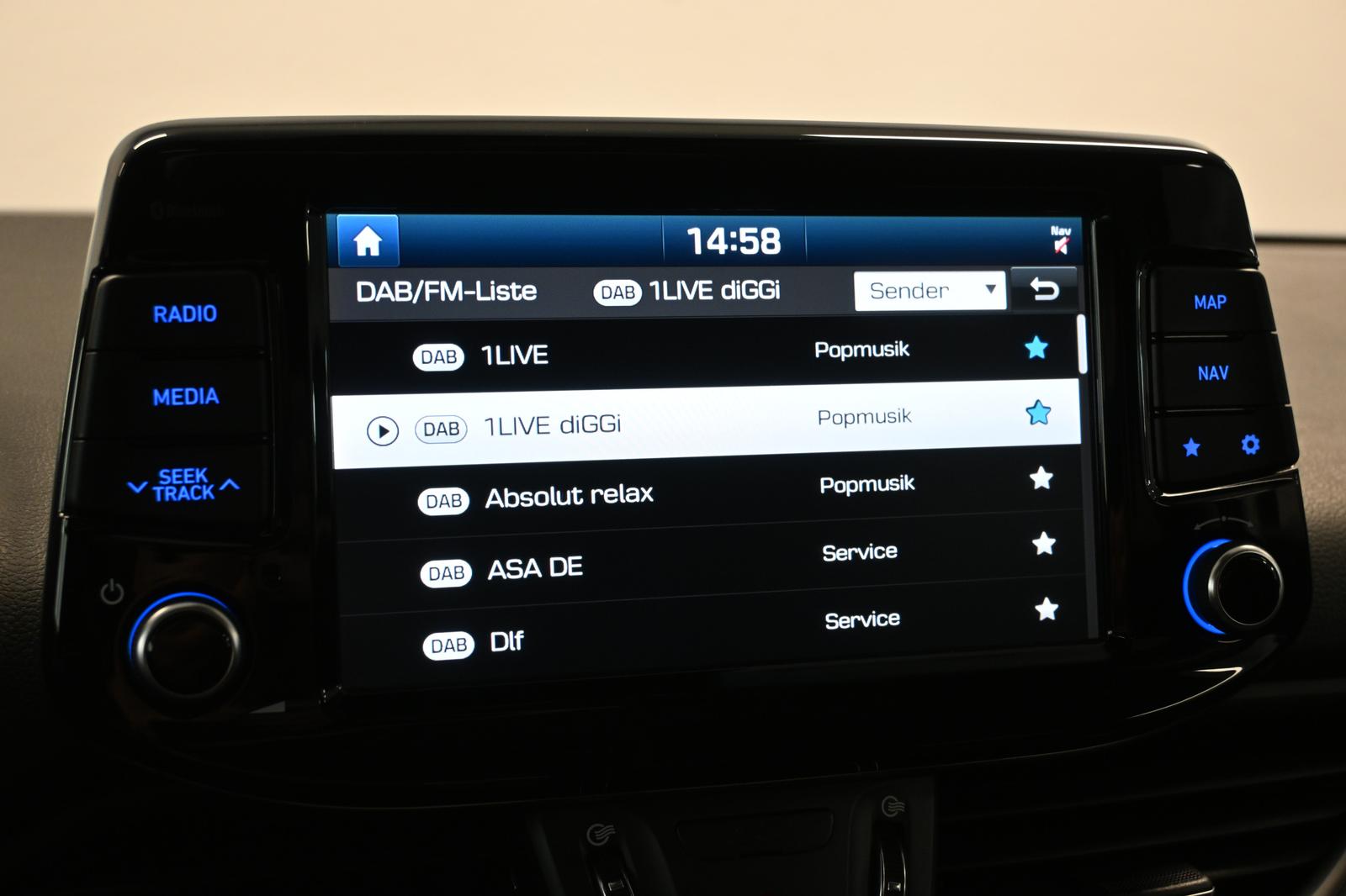 Hyundai i30 Premium *KAMERA*KESSY*LENKRADHZ*SHZ*CARPLAY
