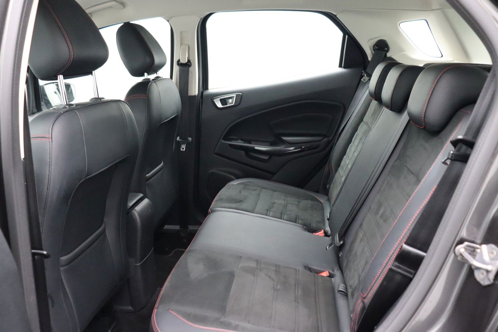 Fahrzeugabbildung Ford EcoSport 1.0 ST-Line