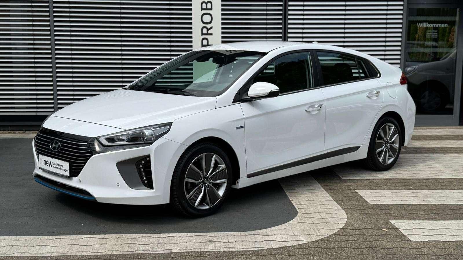 Fahrzeugabbildung Hyundai IONIQ Premium Hybrid