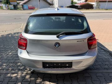 BMW 120 - 6
