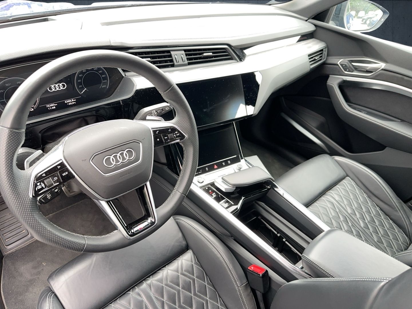 Audi Q8 e-tron 50 quattro S line AHK NAVI MATRIX-LED foto 3