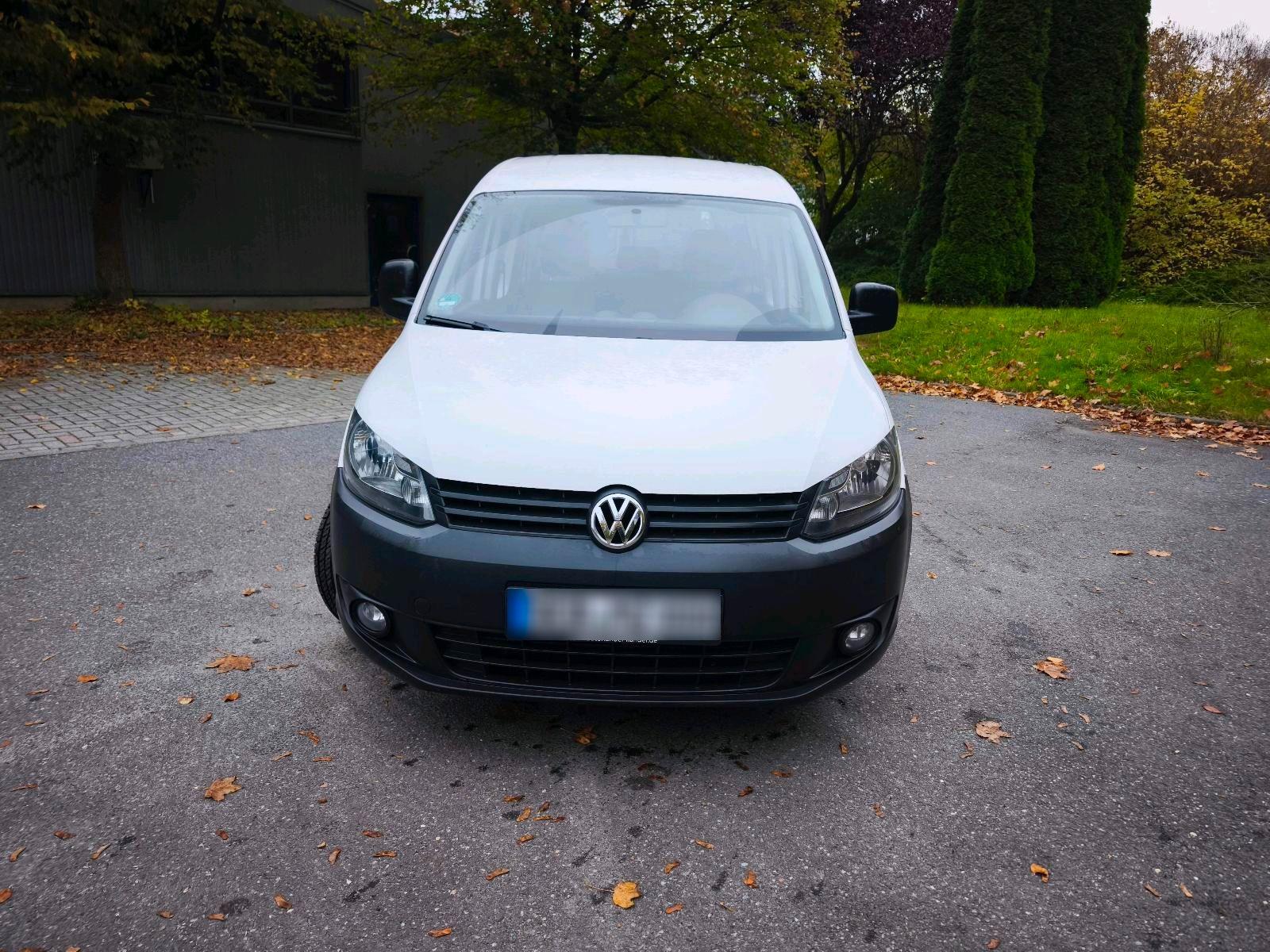 Volkswagen Caddy 2013 — photo 11