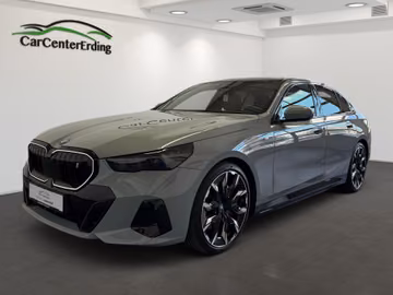 صورة 1 لـ 2023 BMW I5