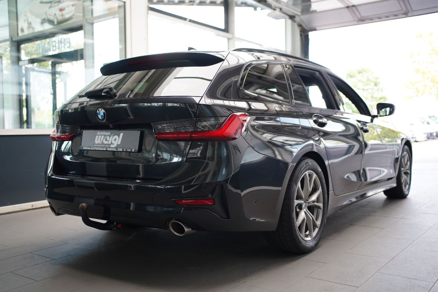 BMW 320i Sport Line ParkAssis+Komfortzug+Sitzheiz.F& foto 14