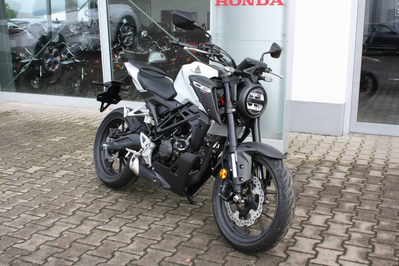 Fahrzeugabbildung Honda CB 125 R