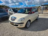 Lancia Ypsilon 1.3 MJT 75 CV Argento - Lancia Ypsilon Argento mit Diesel-Antrieb